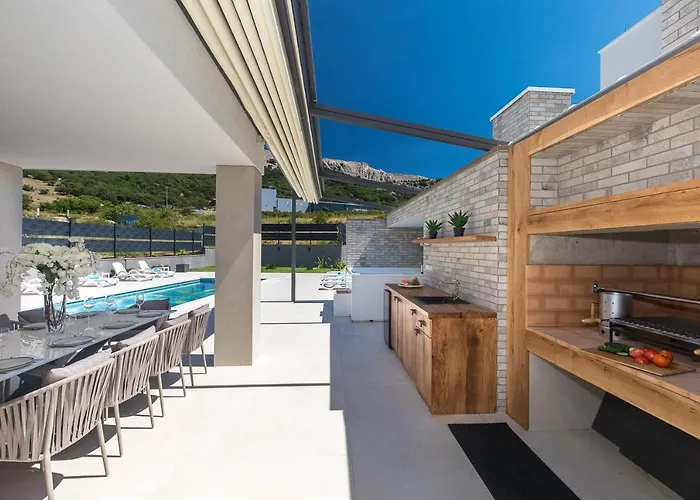 Vila Luxury With A Swimming Pool Baska, Krk - 19671 Baska (Krk)
