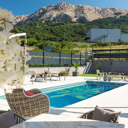 Βίλα Luxury With A Swimming Pool Baska, Krk - 19671 Baška